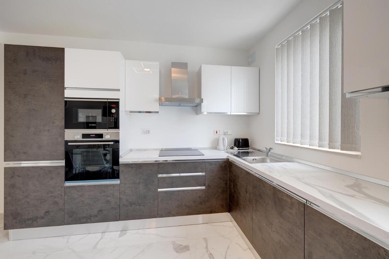 Stylish 2Br Apartment In Central St Julians Saint Julian's Екстериор снимка